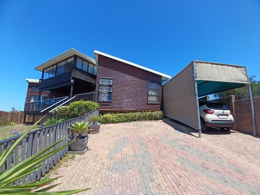 5 Bedroom Property for Sale in De Bakke Western Cape